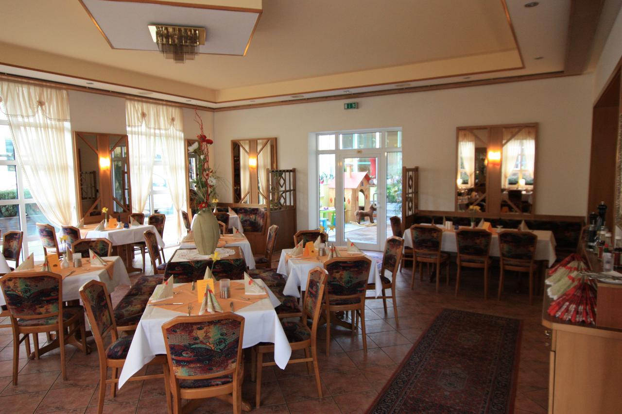 Hotel Buergerhof هوينشتاين-إرنستال المظهر الخارجي الصورة