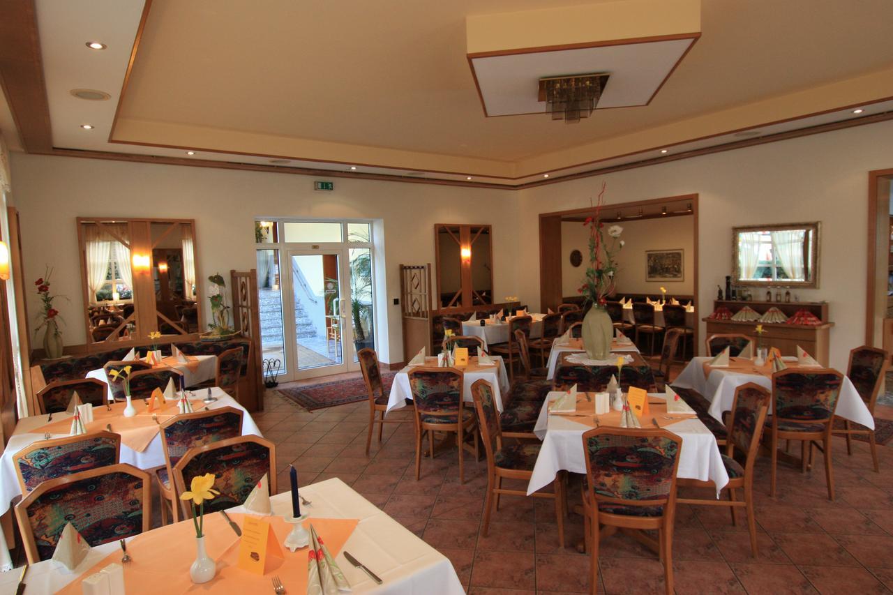 Hotel Buergerhof هوينشتاين-إرنستال المظهر الخارجي الصورة