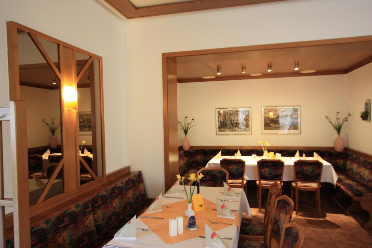 Hotel Buergerhof هوينشتاين-إرنستال المظهر الخارجي الصورة